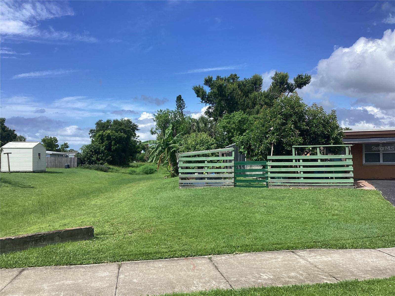 Port Charlotte, FL 33952,22083 CATHERINE AVE