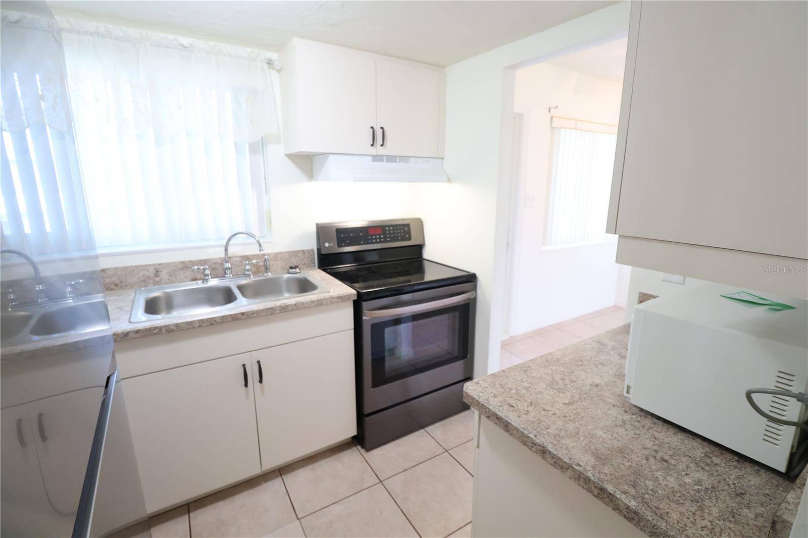 Bradenton, FL 34207,1863 SUNNY DR #G22