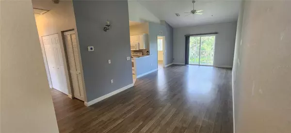 Sarasota, FL 34233,3962 MEDITERRANEA CIR #423