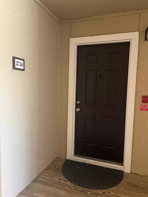 Sarasota, FL 34238,4065 CROCKERS LAKE BLVD #24