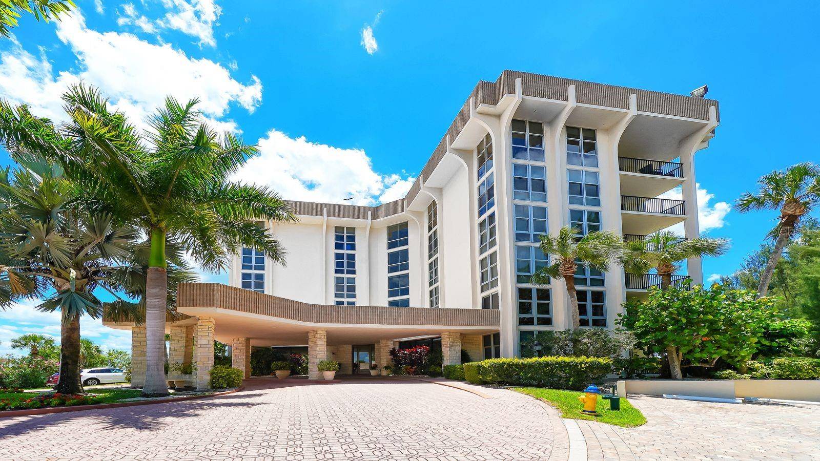Longboat Key, FL 34228,1701 GULF OF MEXICO DR #404