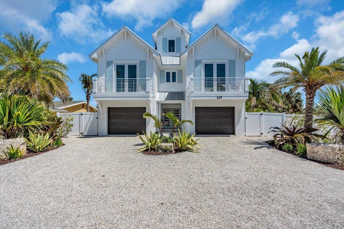 229 WILLOW AVE, Anna Maria, FL 34216