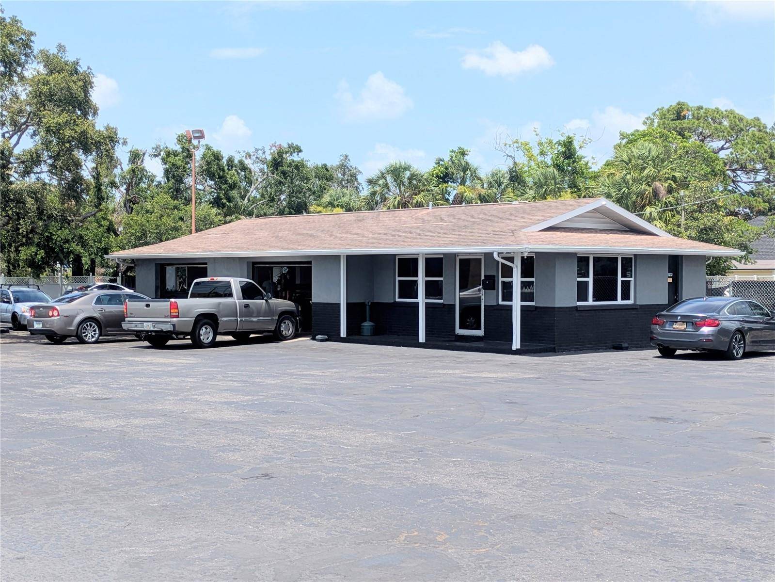 Bradenton, FL 34205,1121 14TH ST W