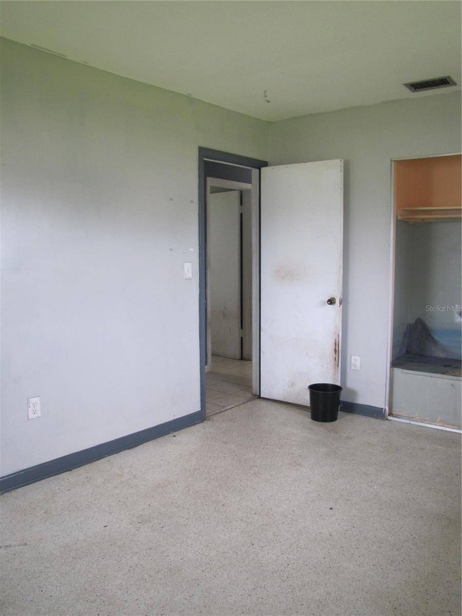 North Port, FL 34287,6355 FREEMONT ST