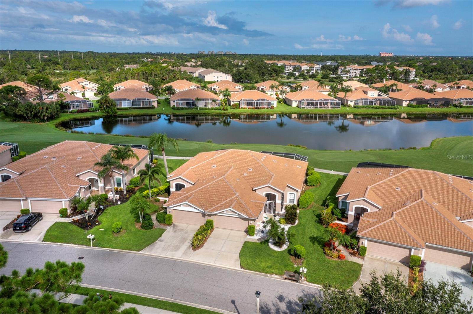 9492 FOREST HILLS CIR, Sarasota, FL 34238