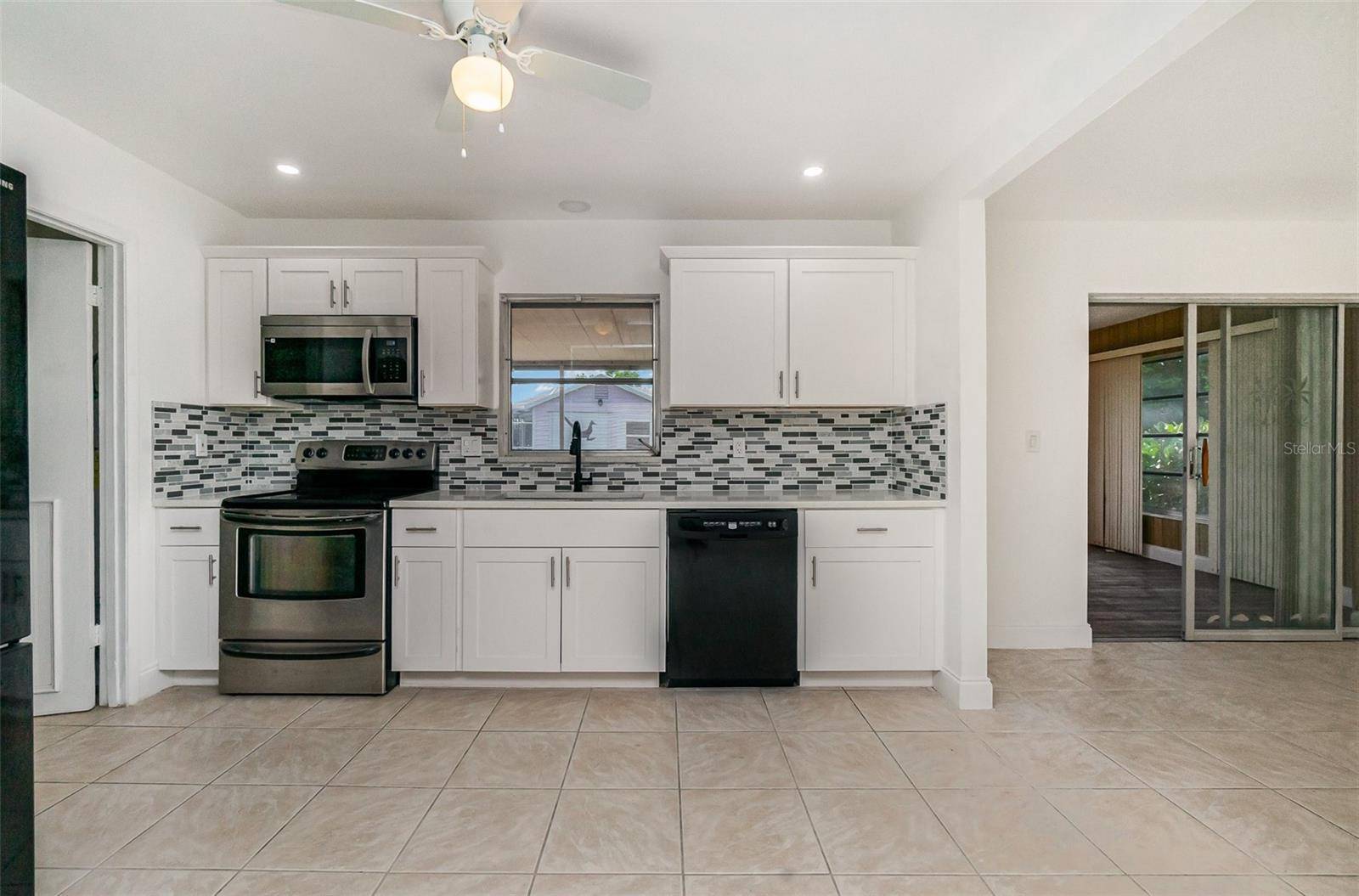 Lehigh Acres, FL 33936,209 JAYVIEW AVE