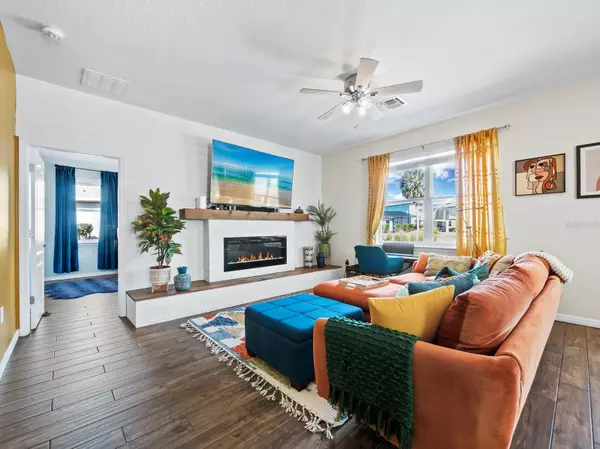 Sarasota, FL 34241,7918 PEACEFUL PAR DR