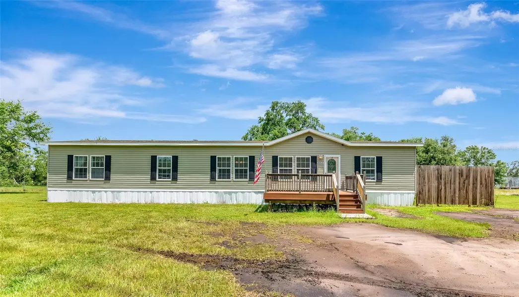 25511 L AND J RD, Myakka City, FL 34251