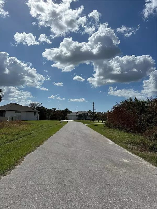 Rotonda West, FL 33947,234 SPRING DR