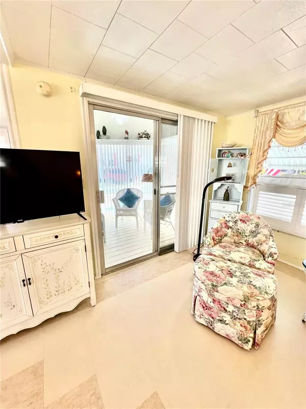 Venice, FL 34285,132 S PARK DR