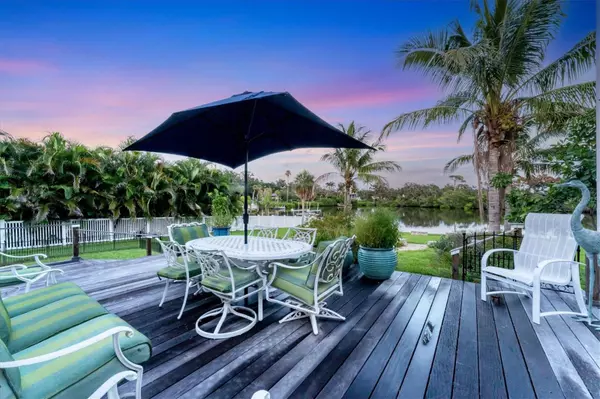 Sarasota, FL 34231,5329 PALOS VERDES DR