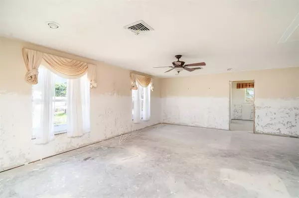 Bradenton, FL 34209,10427 SPOONBILL RD W