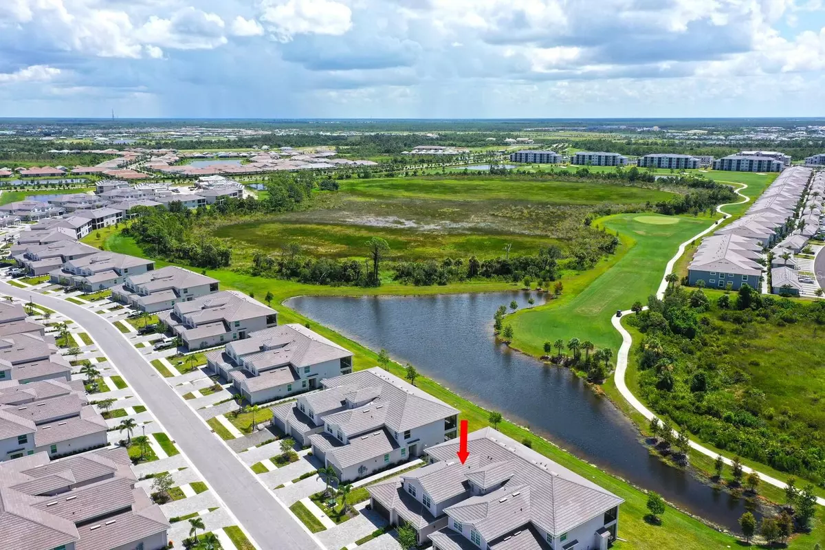 Venice, FL 34293,17560 BORACAY CT #201