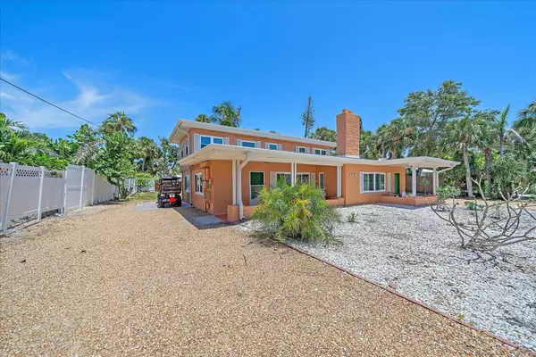 4859 COMMONWEALTH DR, Sarasota, FL 34242