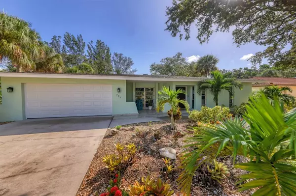 Sarasota, FL 34242,735 BIRDSONG LN