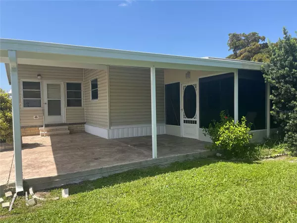 Bradenton, FL 34203,5316 53RD AVE E #F24