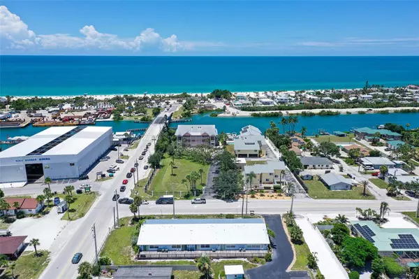 100 BAYSHORE RD #C, Nokomis, FL 34275