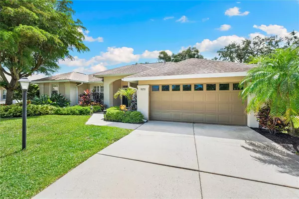 Sarasota, FL 34233,5272 SUNNYDALE CIR E