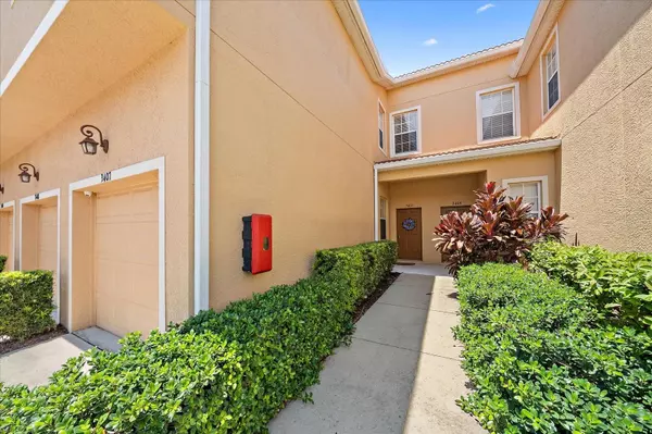 Sarasota, FL 34243,3407 PARKRIDGE CIR #20-102