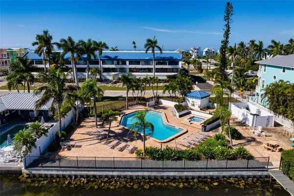 1007 GULF DR N #208, Bradenton Beach, FL 34217