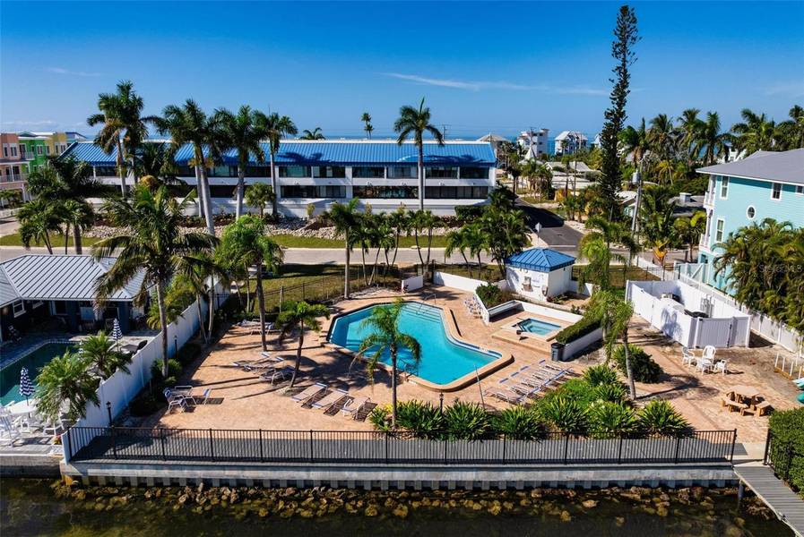 1007 GULF DR N #208, Bradenton Beach, FL 34217