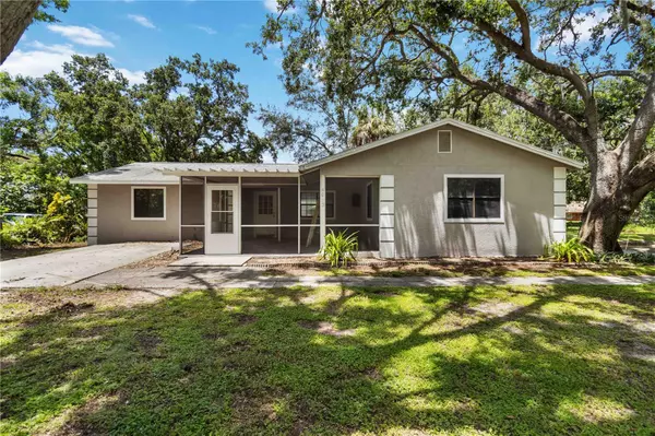 4013 75TH TER E, Sarasota, FL 34243