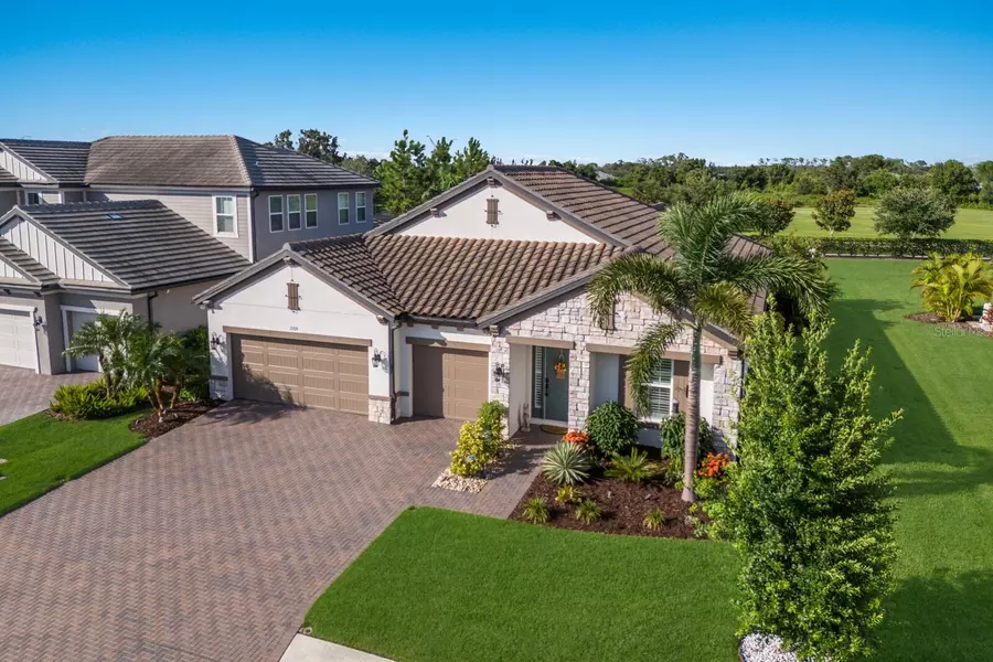 2209 WOODLEAF HAMMOCK CT, Bradenton, FL 34211