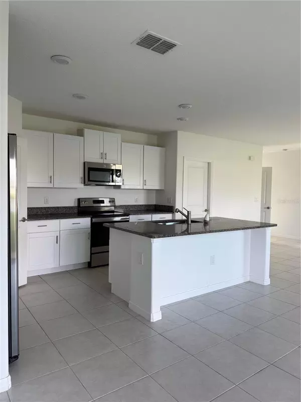 Wimauma, FL 33598,3180 OYSTER COVE ST
