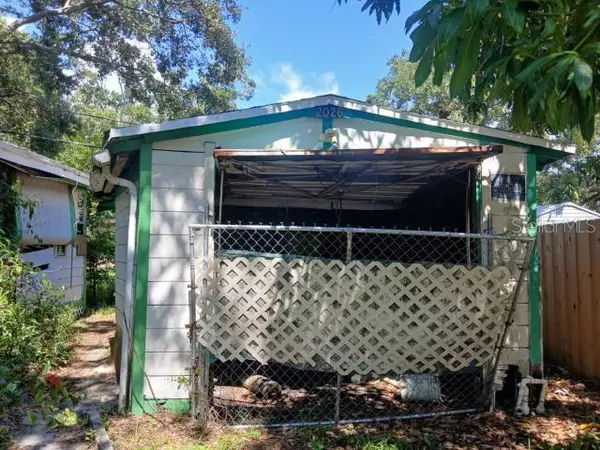 2026 SEMINOLE BLVD S, St Petersburg, FL 33705