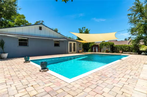 Sarasota, FL 34237,942 TARPON AVE