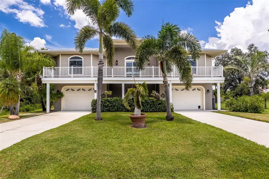 1343 UNDERHILL CIR, Port Charlotte, FL 33953