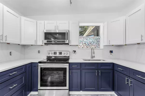Sarasota, FL 34241,3938 VANA DR