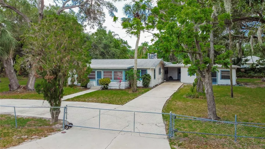 1362 25TH ST, Sarasota, FL 34234