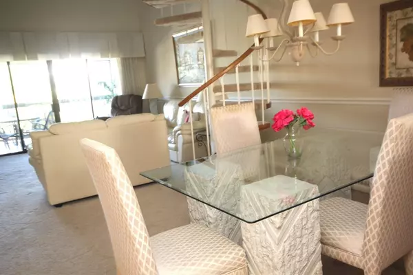 Sarasota, FL 34242,1255 DOCKSIDE PL #211