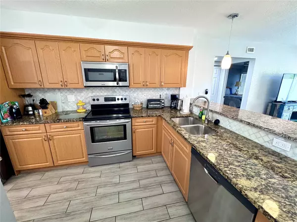Sarasota, FL 34231,3447 CLARK RD #145