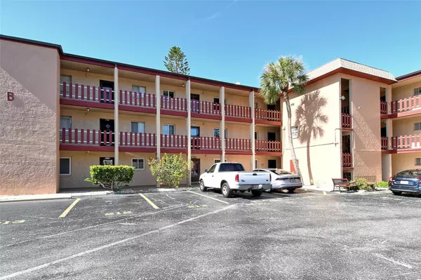 Bradenton, FL 34205,4130 HERON WAY #B-115