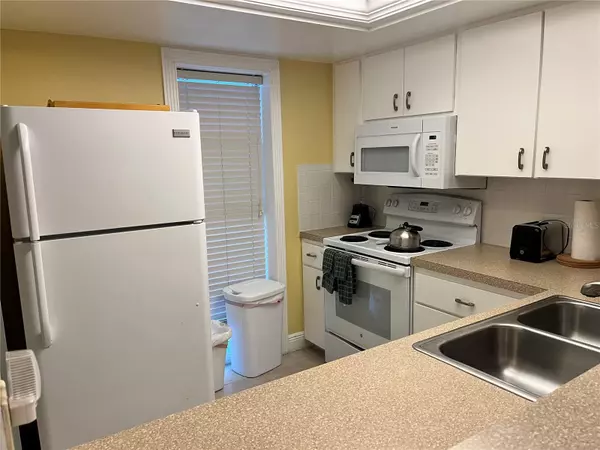 Longboat Key, FL 34228,5310 GULF OF MEXICO DR #18