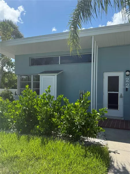 170 ROOSEVELT DR #22, Sarasota, FL 34236