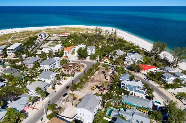 Anna Maria, FL 34216,808 N BAY BLVD
