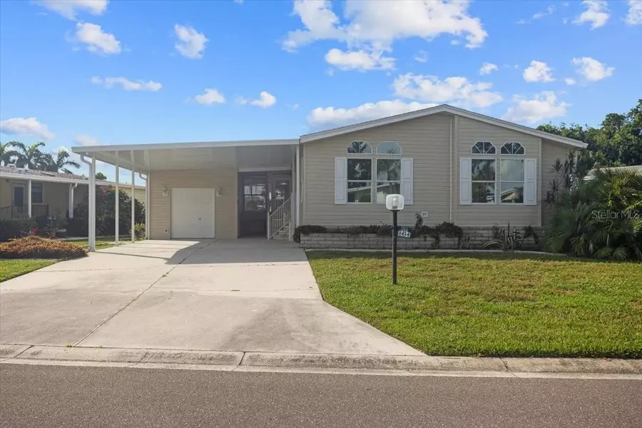 8434 IMPERIAL CIR, Palmetto, FL 34221