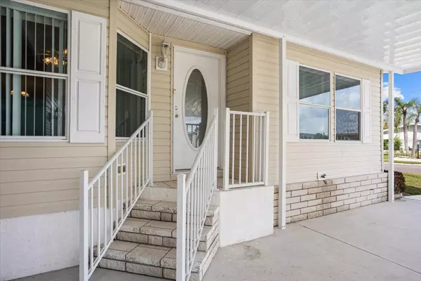 Palmetto, FL 34221,8434 IMPERIAL CIR