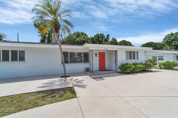 2738 TANGELO DR, Sarasota, FL 34239