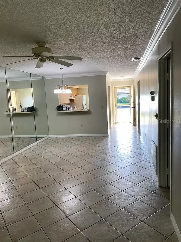 Sarasota, FL 34231,2662 WOODGATE LN #D3