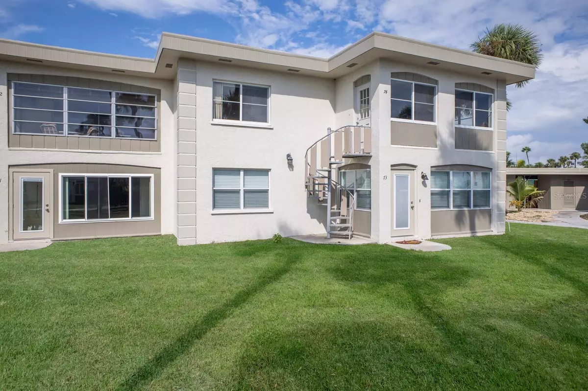 Holmes Beach, FL 34217,6300 FLOTILLA DR #74