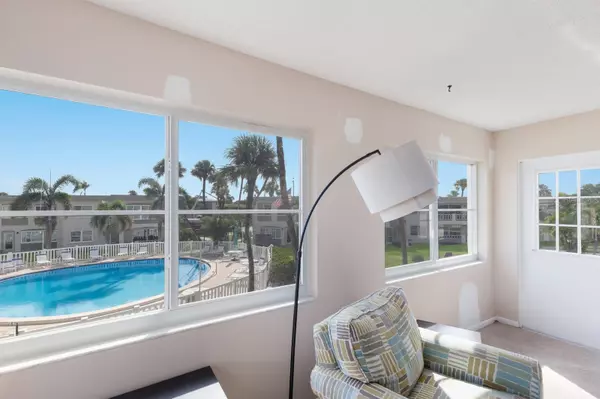 Holmes Beach, FL 34217,6300 FLOTILLA DR #74