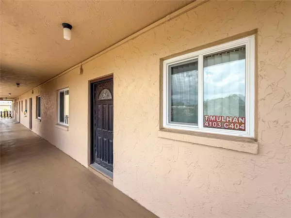 4103 LAKE BAYSHORE DR #404, Bradenton, FL 34205