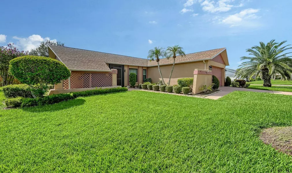 6675 EASTON DR, Sarasota, FL 34238