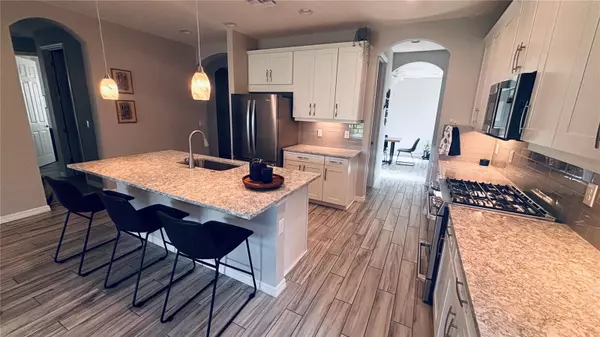 Sarasota, FL 34238,5761 GROUNDSEL CIR