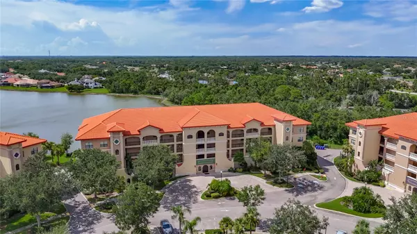 Lakewood Ranch, FL 34202,7612 LAKE VISTA CT #208