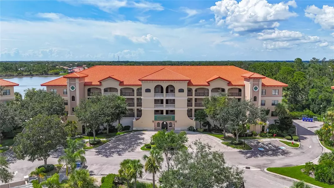 7612 LAKE VISTA CT #208, Lakewood Ranch, FL 34202